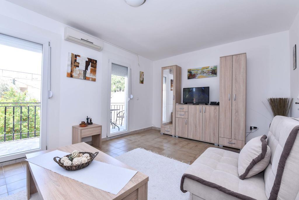 Vila Lucice Petrovac Екстериор снимка